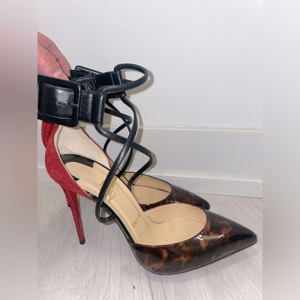 Christian Louboutin. Authentic. Only worn a few times. - Picture 2 of 10